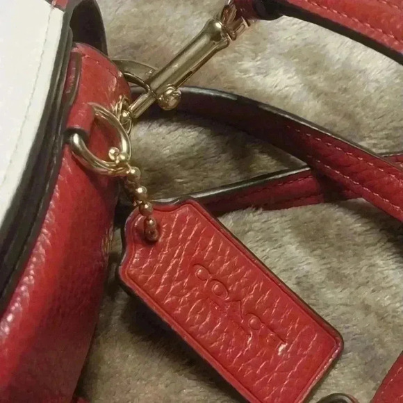 Coach Ellen Striped Red Chalk White Flap Crossbody Bag with Bifold Coach Wallet - Picture 6 of 9